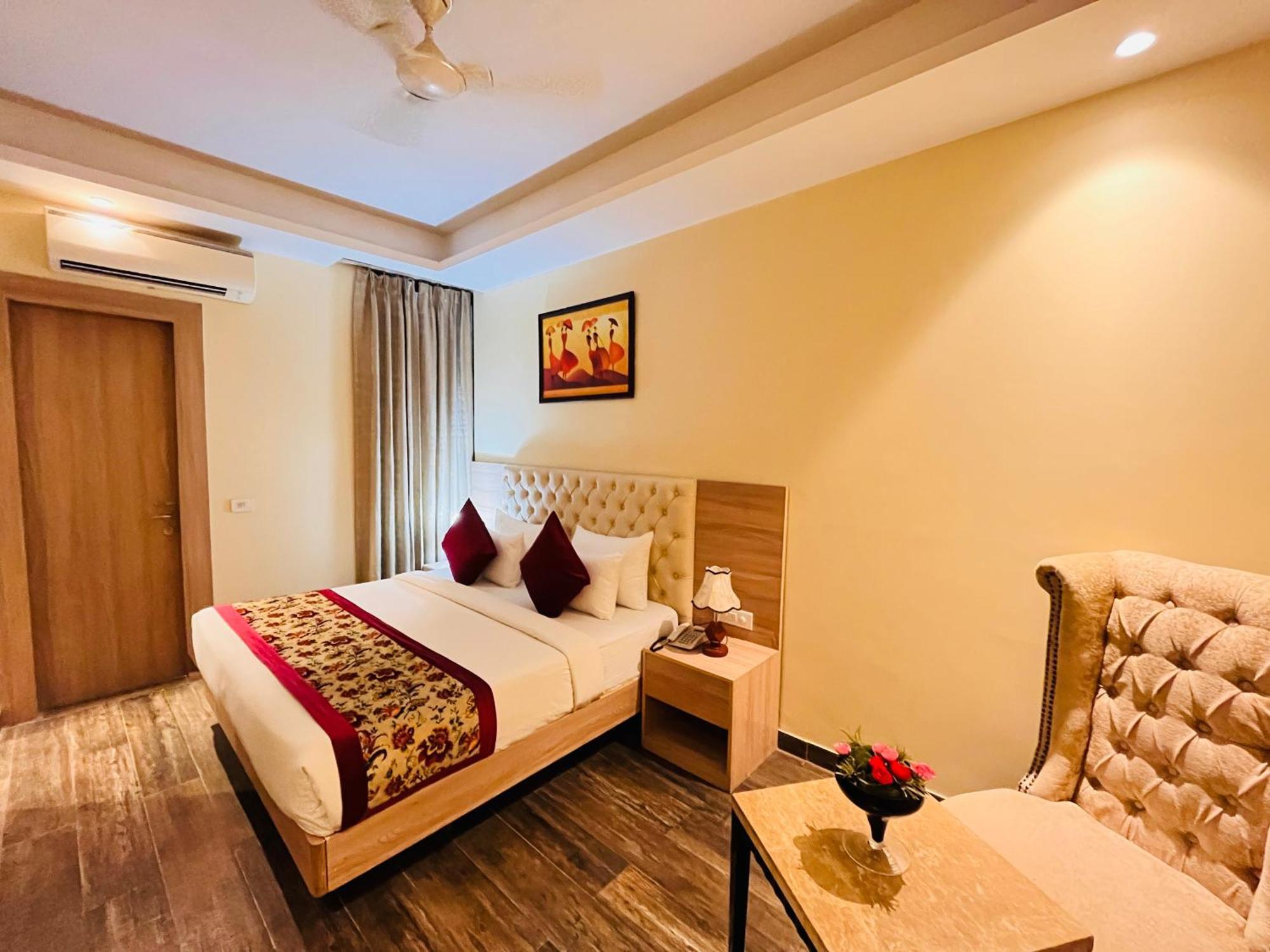 Hotel Banz Near Indira Gandhi Airport Delhi 뉴델리 외부 사진