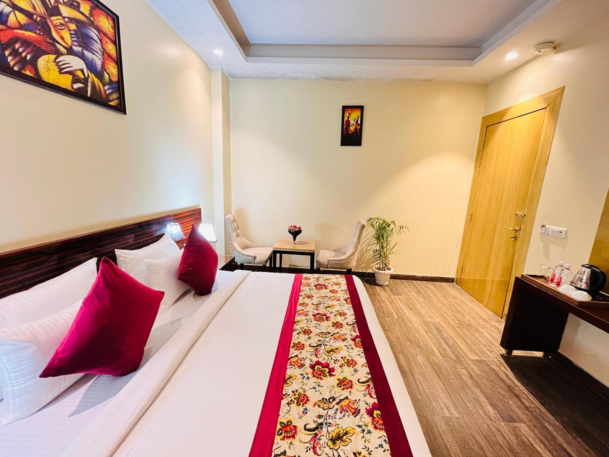 Hotel Banz Near Indira Gandhi Airport Delhi 뉴델리 외부 사진