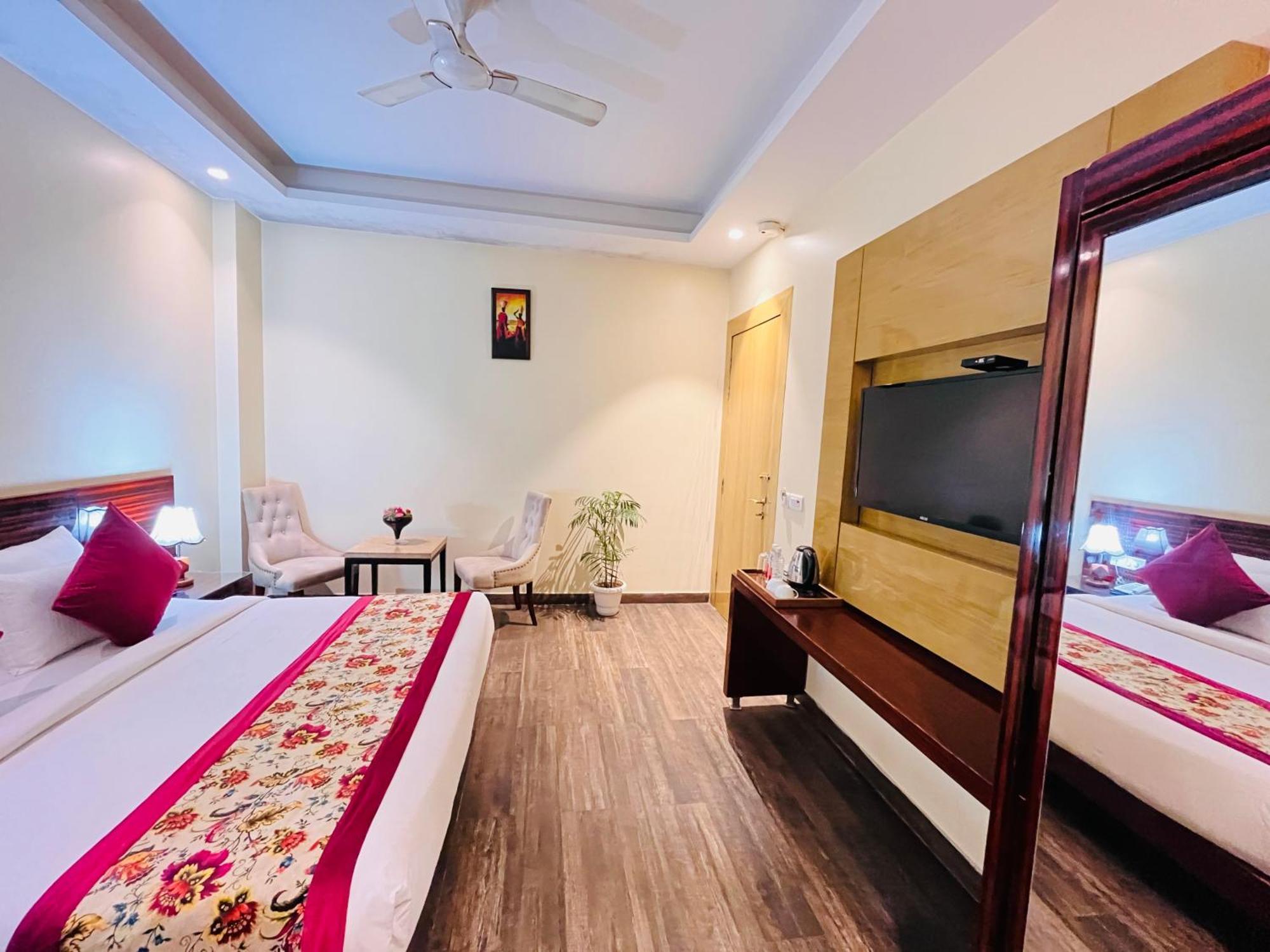 Hotel Banz Near Indira Gandhi Airport Delhi 뉴델리 외부 사진
