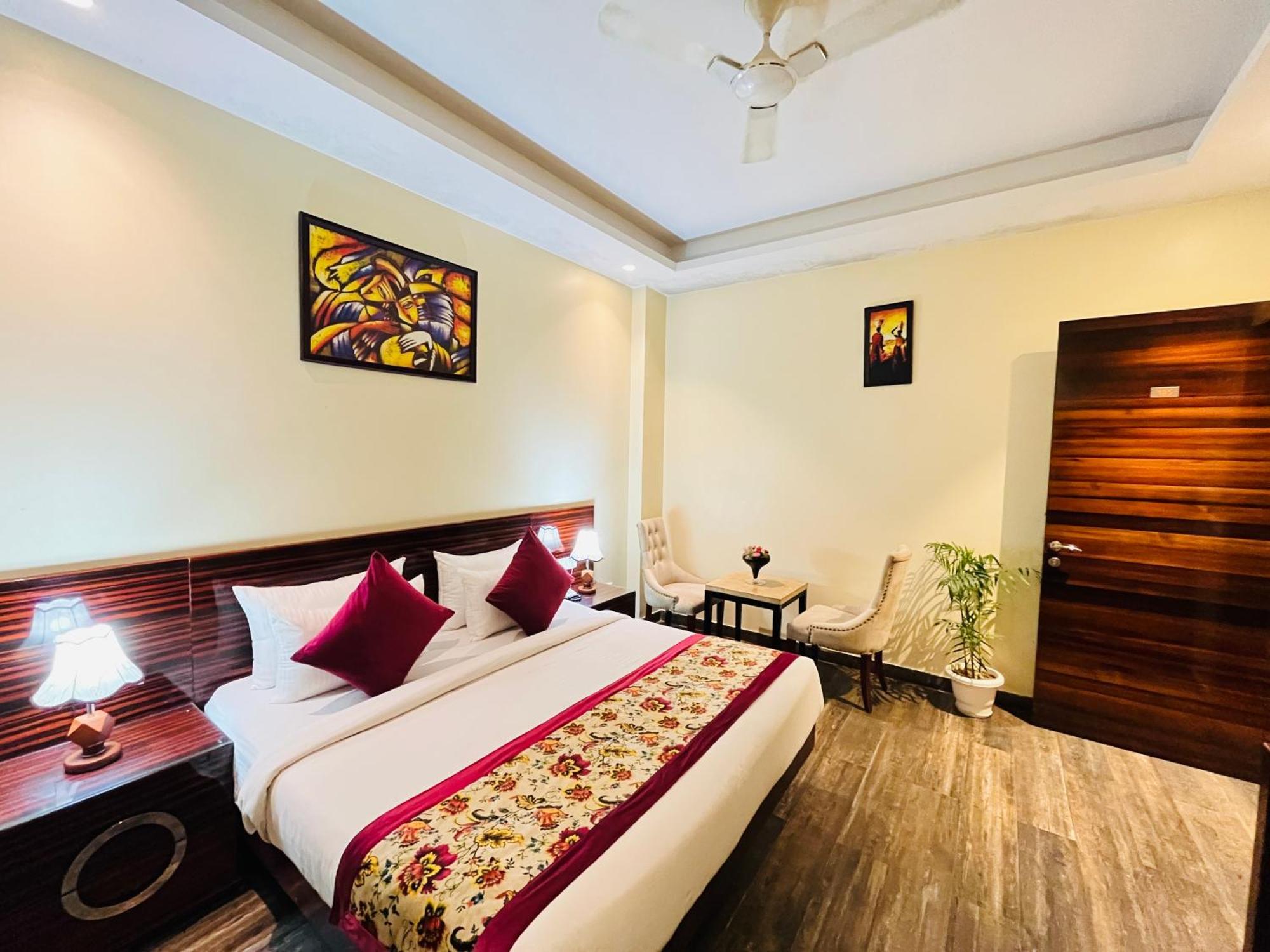 Hotel Banz Near Indira Gandhi Airport Delhi 뉴델리 외부 사진