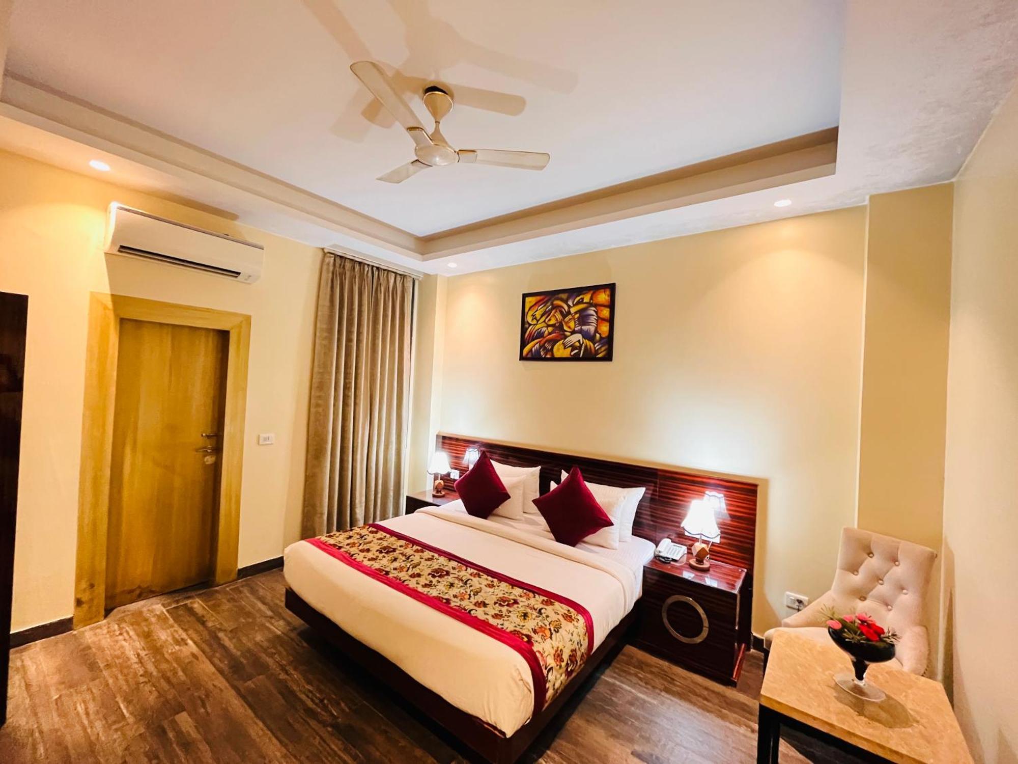 Hotel Banz Near Indira Gandhi Airport Delhi 뉴델리 외부 사진