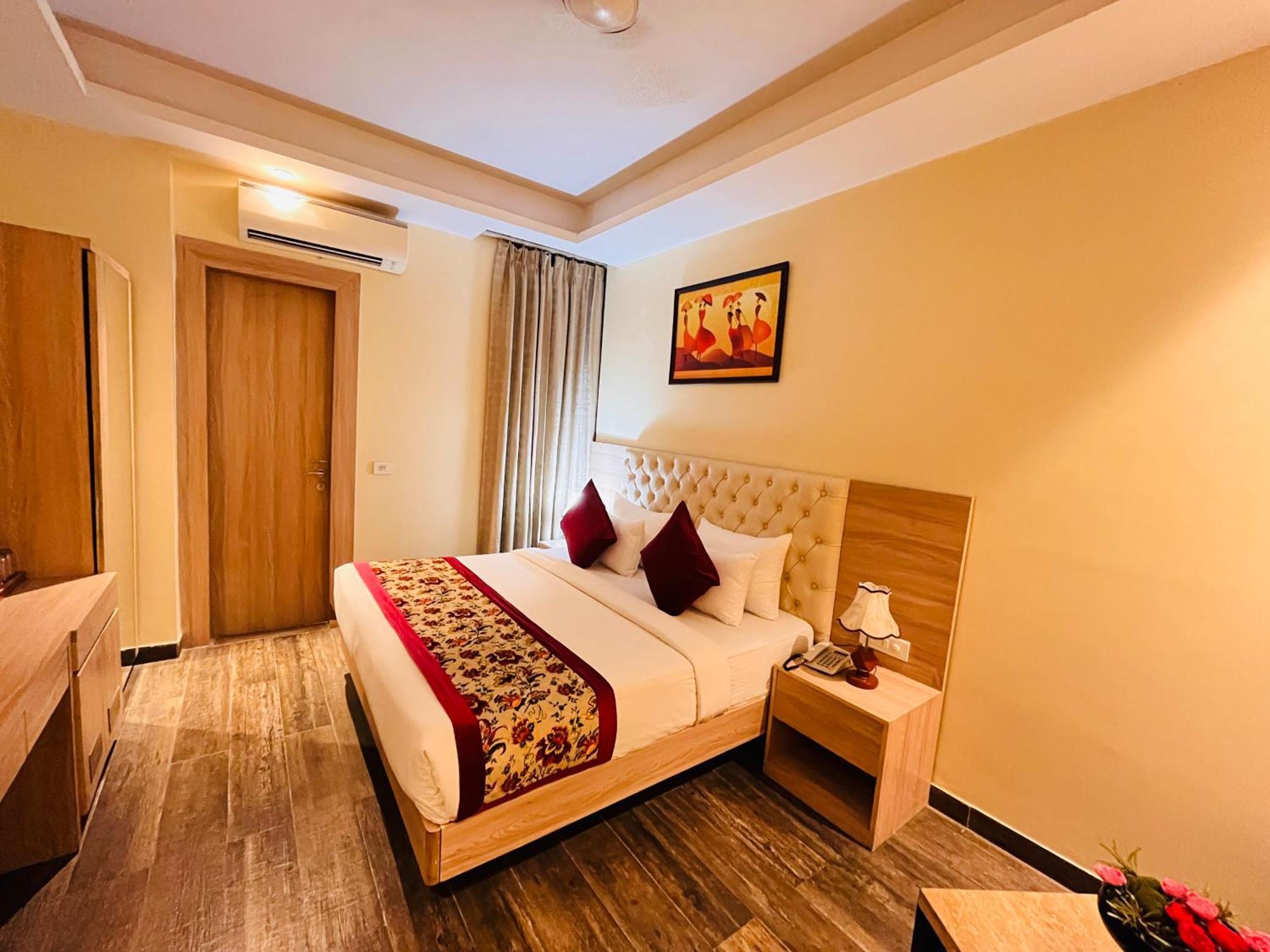 Hotel Banz Near Indira Gandhi Airport Delhi 뉴델리 외부 사진