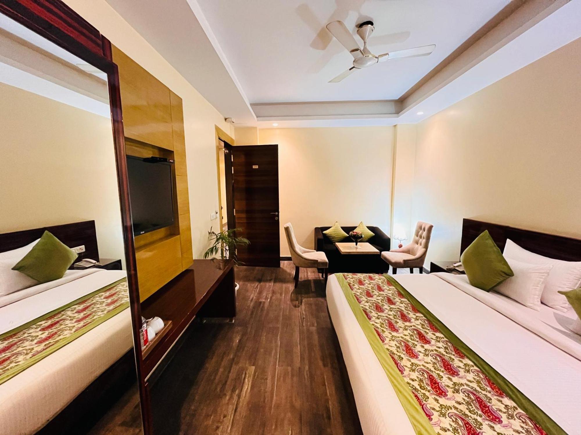 Hotel Banz Near Indira Gandhi Airport Delhi 뉴델리 외부 사진