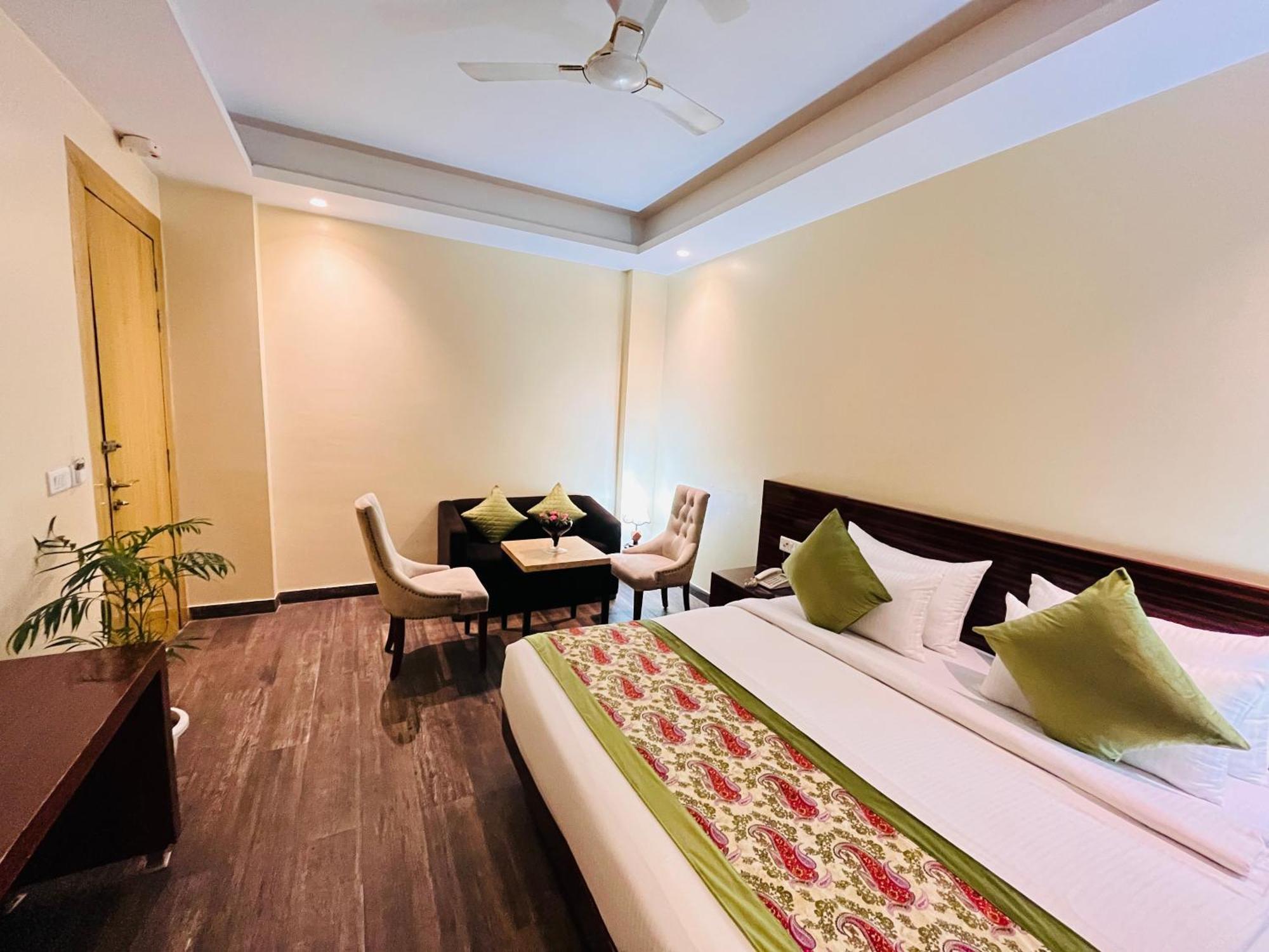 Hotel Banz Near Indira Gandhi Airport Delhi 뉴델리 외부 사진