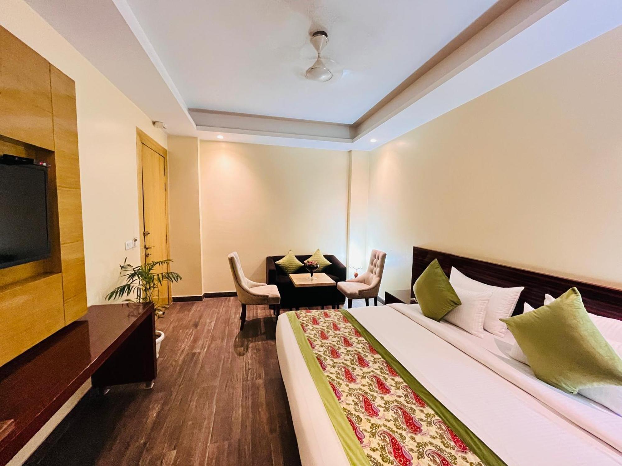 Hotel Banz Near Indira Gandhi Airport Delhi 뉴델리 외부 사진