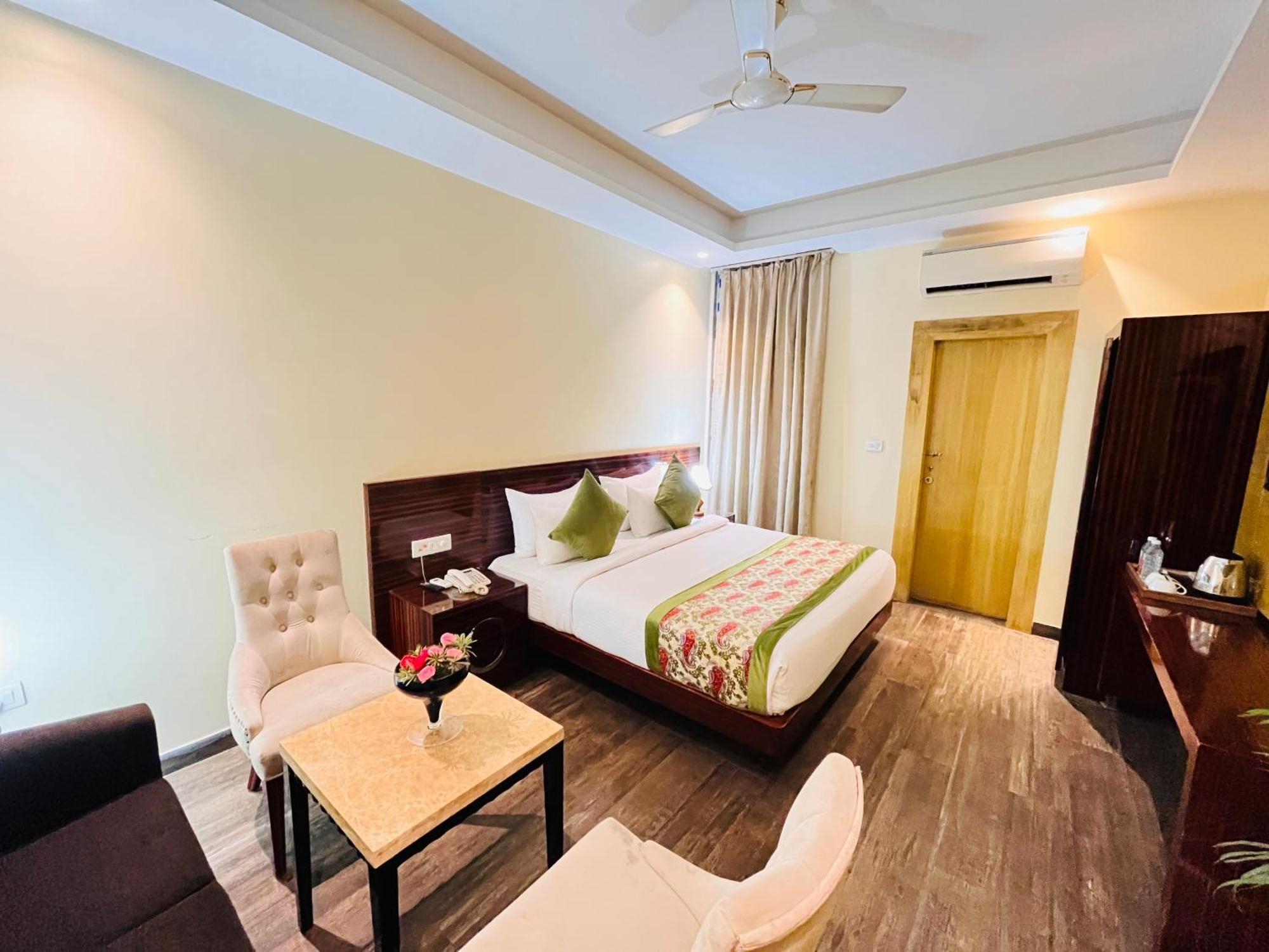 Hotel Banz Near Indira Gandhi Airport Delhi 뉴델리 외부 사진